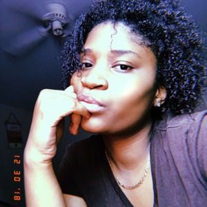 Meet your Posher, Anazia